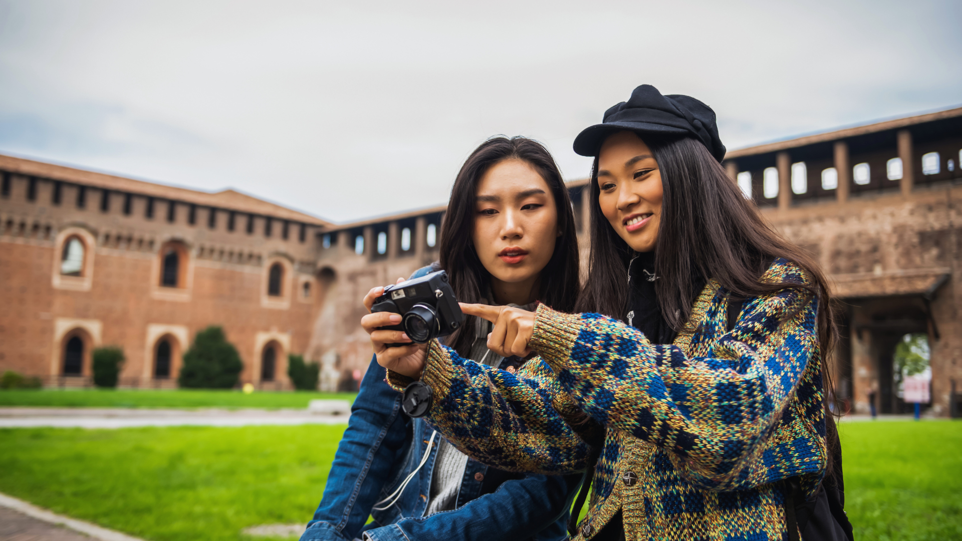 How to Plan a Surprise Trip for Your Best Friend: A Step-by-Step Guide